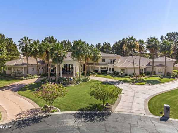 7 E OAKWOOD HILLS Drive, Chandler, AZ 85248