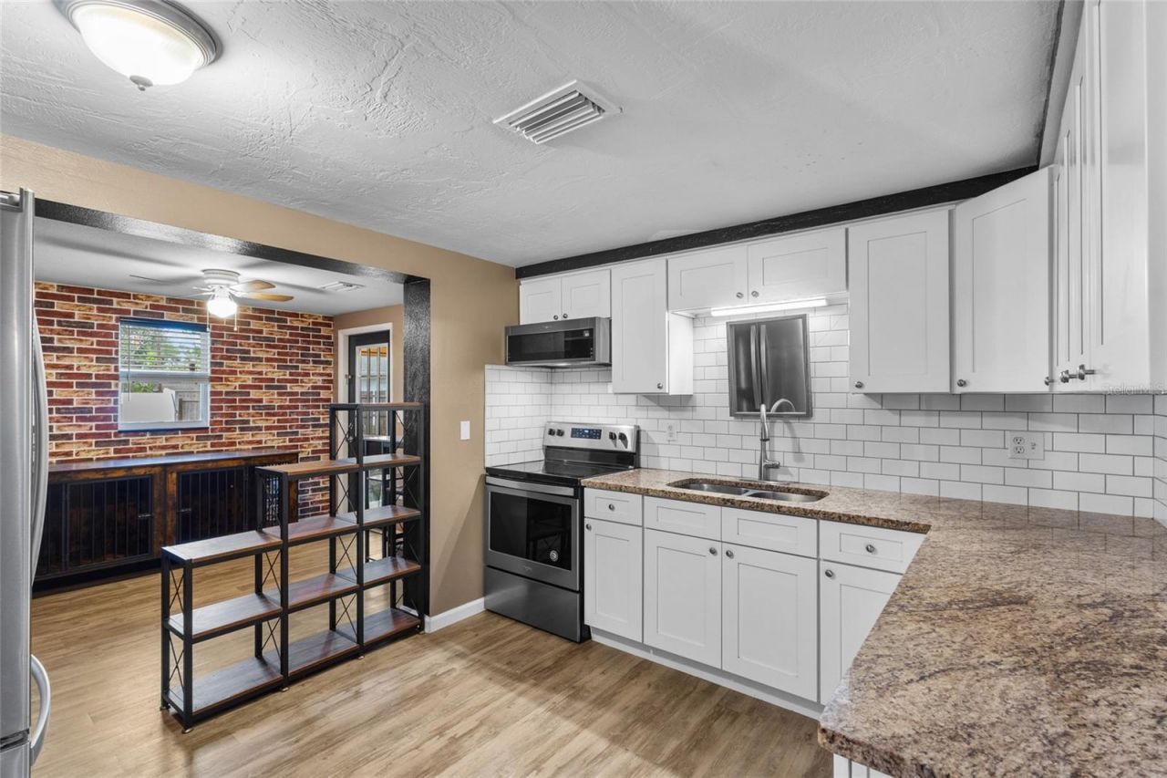 3422 Fenway Drive, Sarasota, FL 34232 Photo