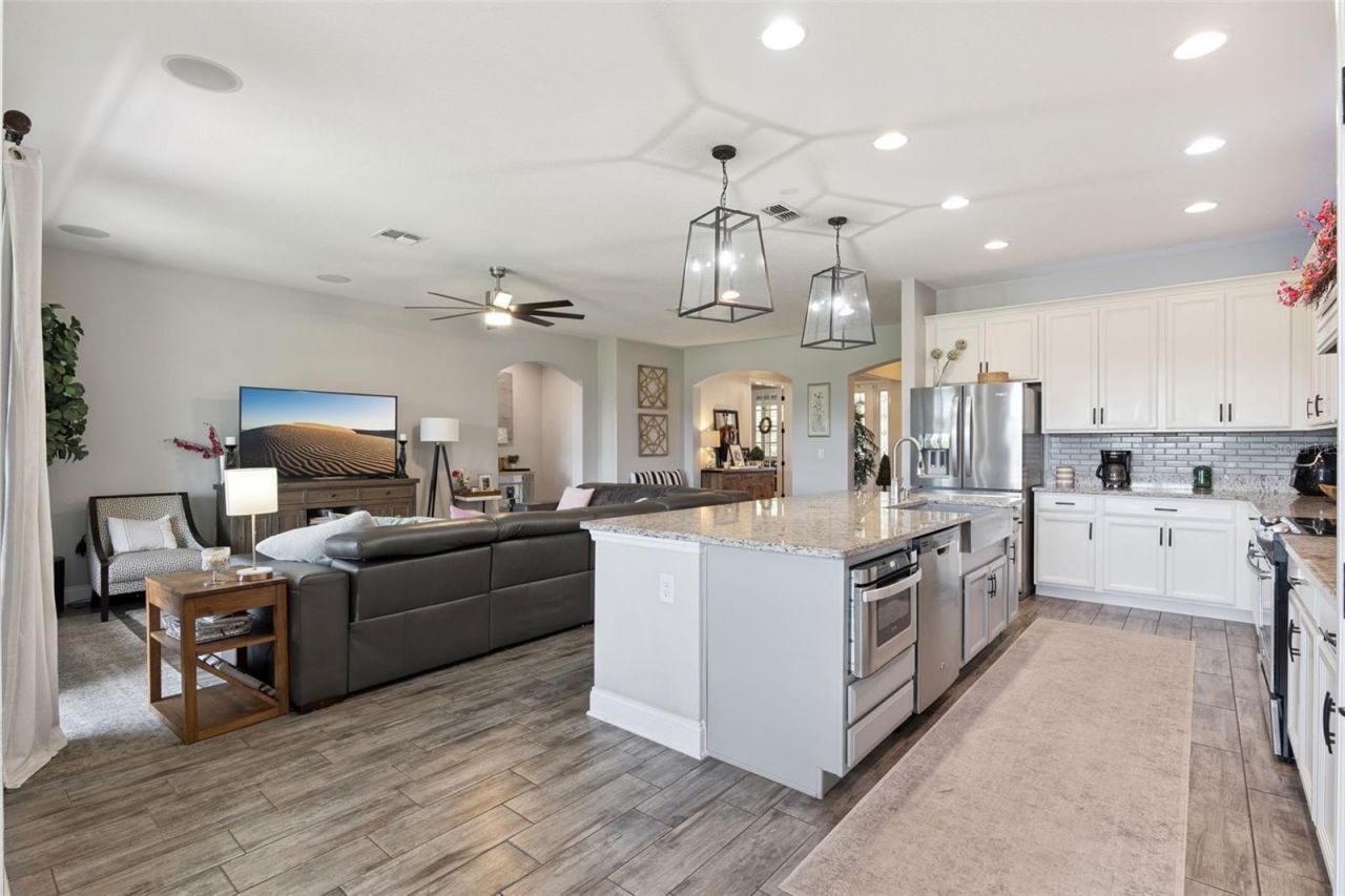695 Lee Avenue , Oviedo, FL 32765 Photo
