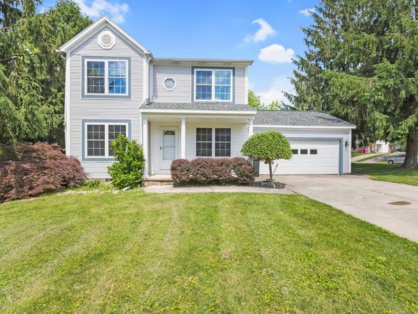 400 Woodview Drive , Bellefontaine, OH 43311