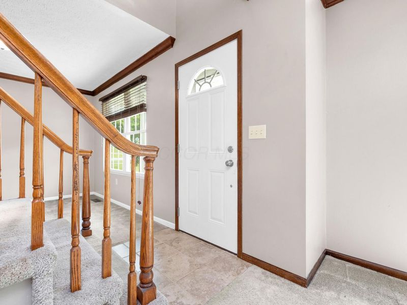 400 Woodview Drive , Bellefontaine, OH 43311 Photo 3