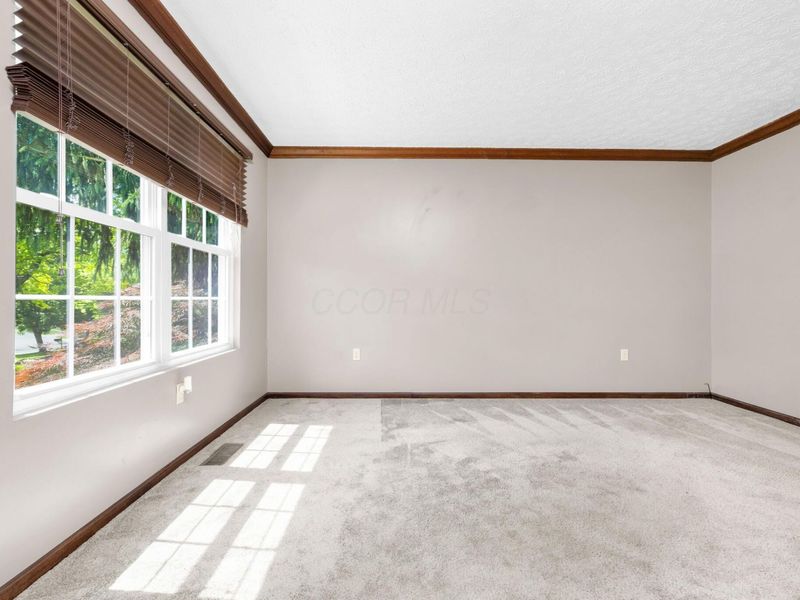 400 Woodview Drive , Bellefontaine, OH 43311 Photo 5