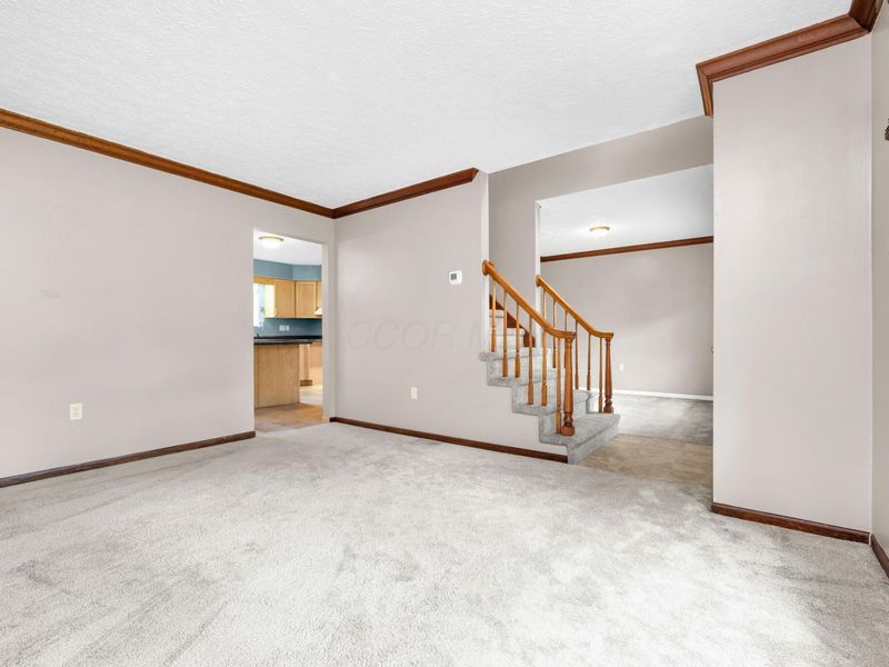 400 Woodview Drive , Bellefontaine, OH 43311 Photo 6