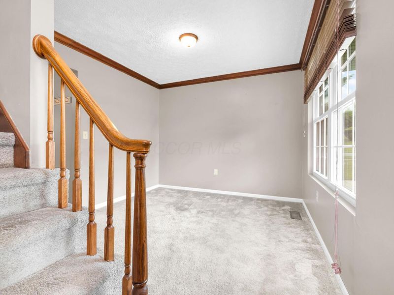 400 Woodview Drive , Bellefontaine, OH 43311 Photo 8