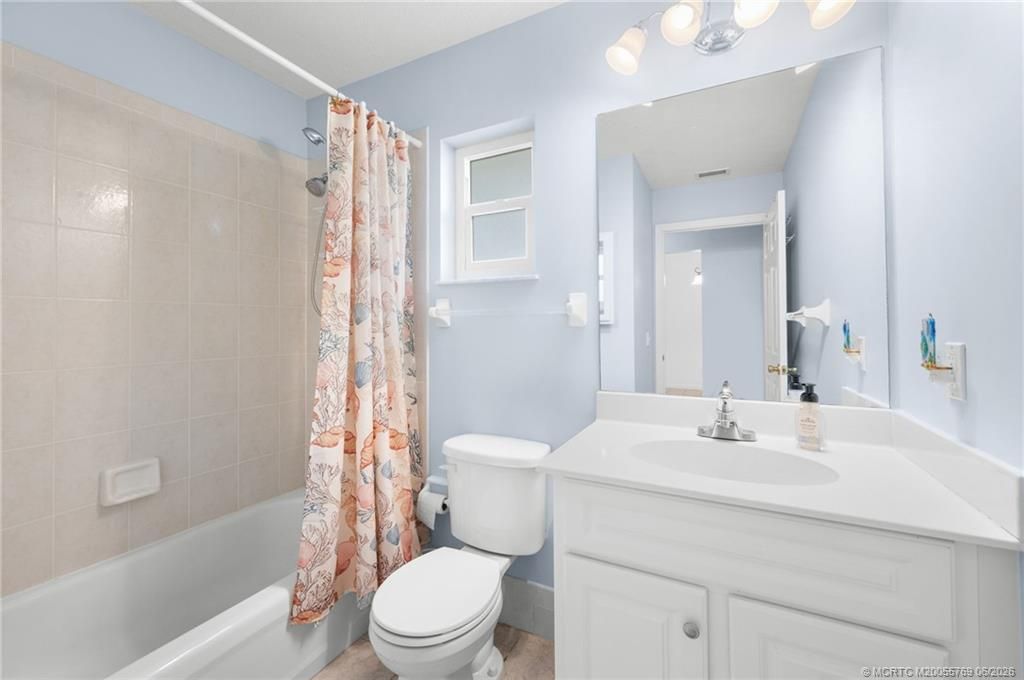 1094 NW 14 Th Street, Stuart, FL 34994 Photo