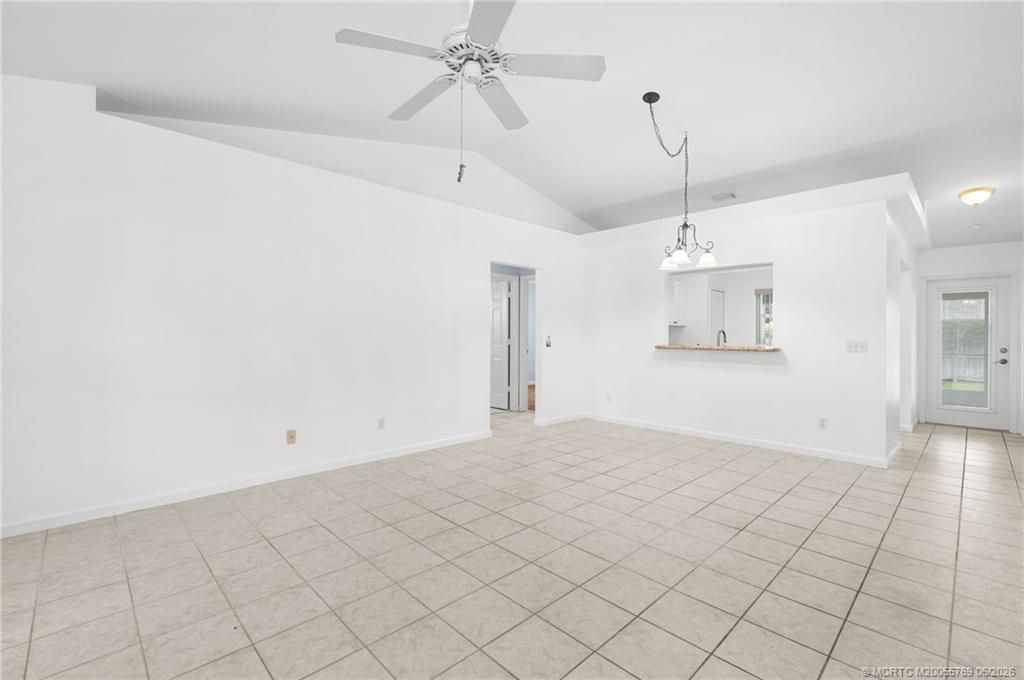 1094 NW 14 Th Street, Stuart, FL 34994 Photo