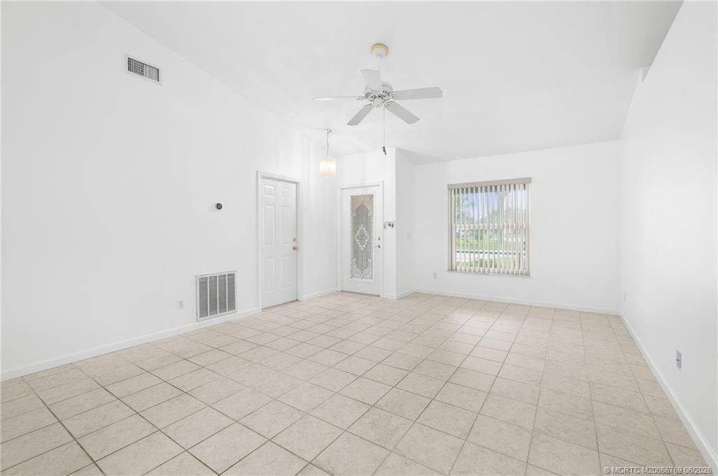 1094 NW 14 Th Street, Stuart, FL 34994 Photo