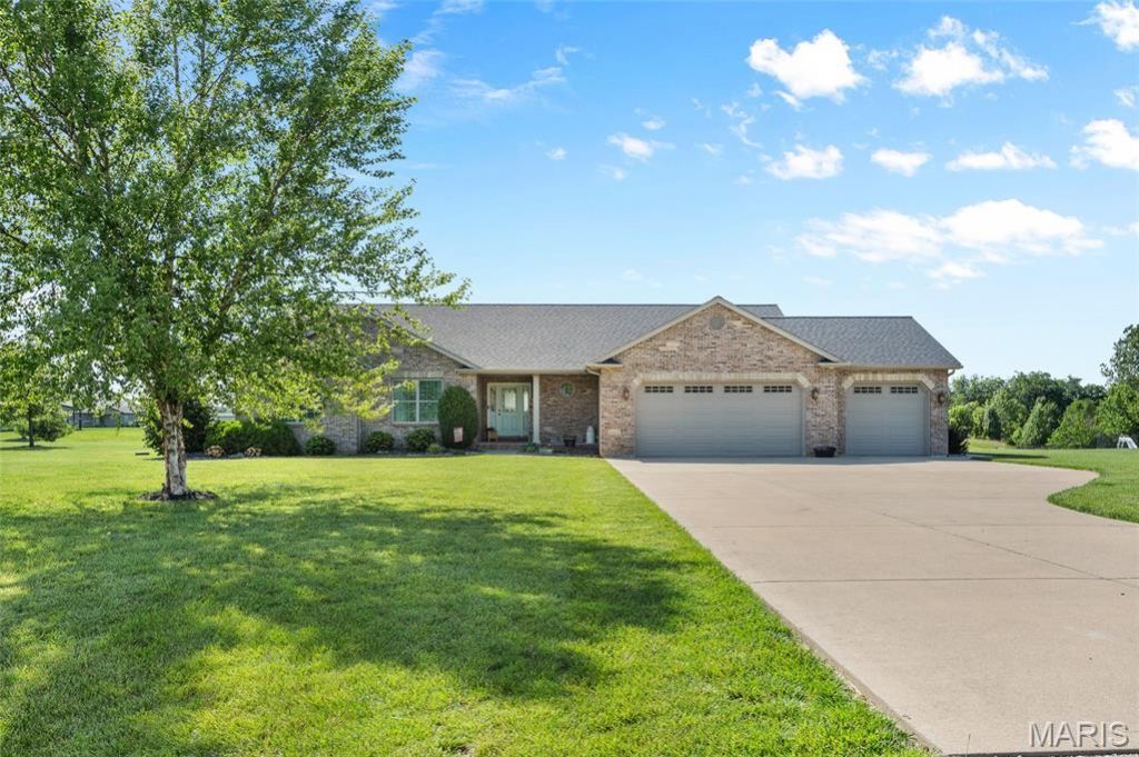 13442 Wildlife Trail , Highland, IL 62249 Main Photo