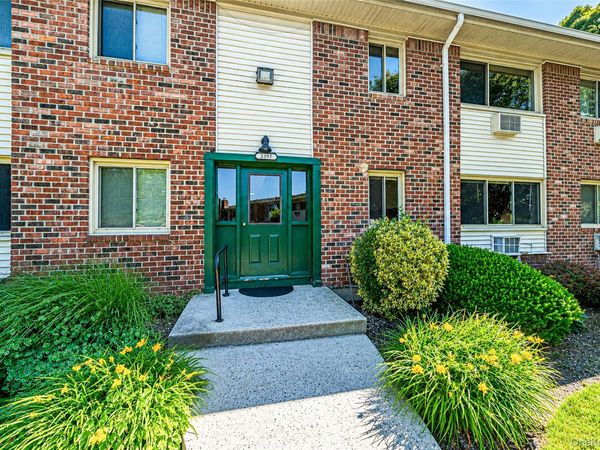 2397 union blvd, Unit 8a, Islip, NY 11751