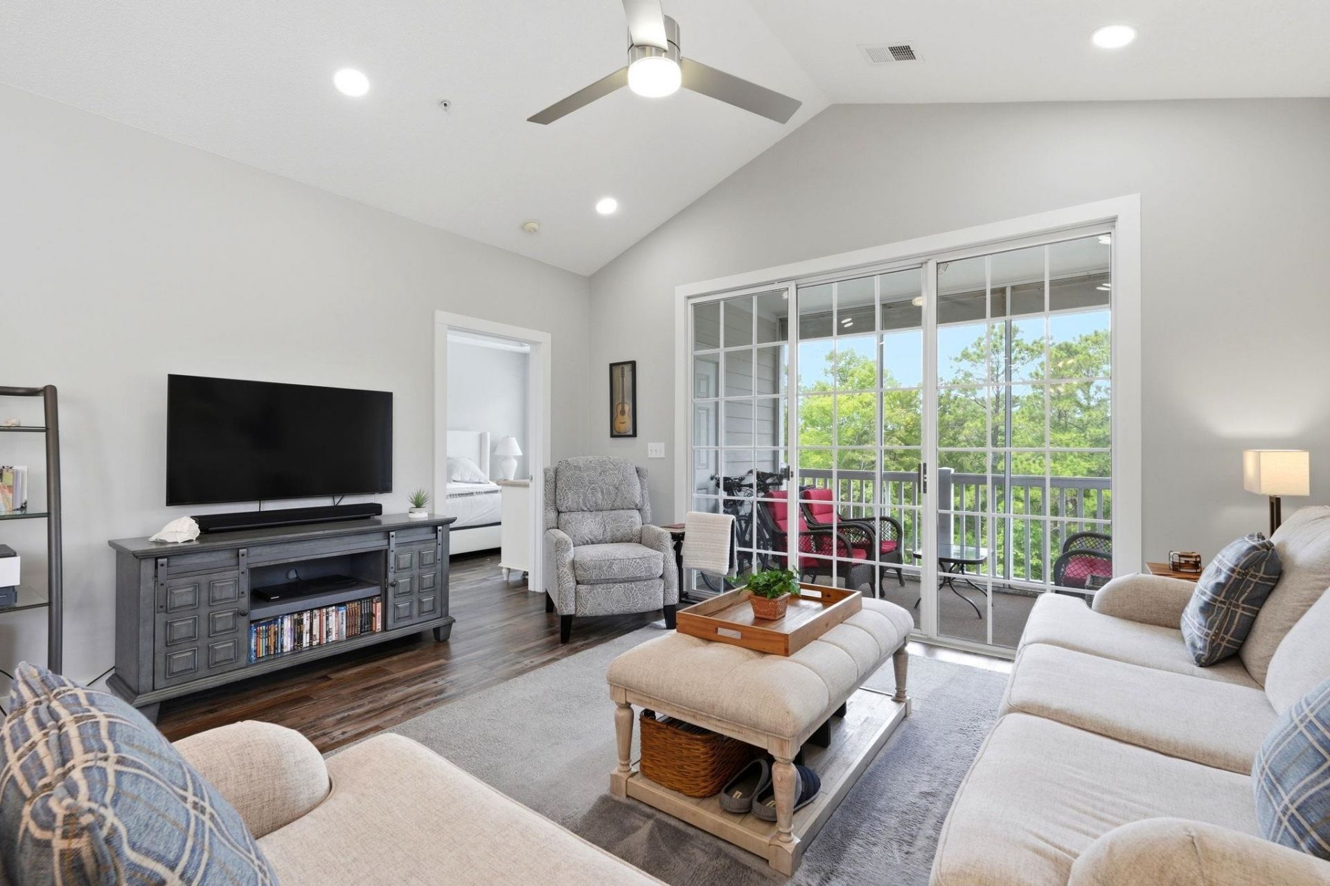 5801 Oyster Catcher Dr.  Photo 4