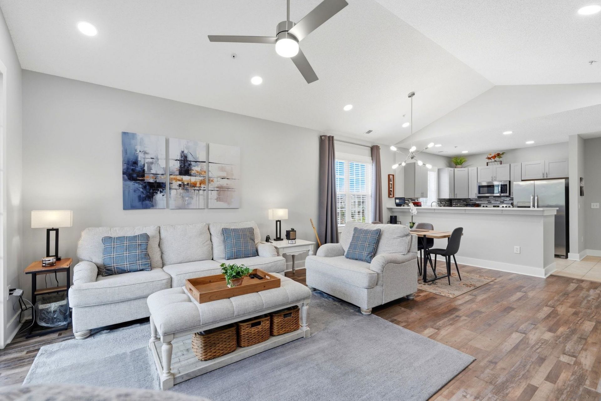 5801 Oyster Catcher Dr.  Photo 5