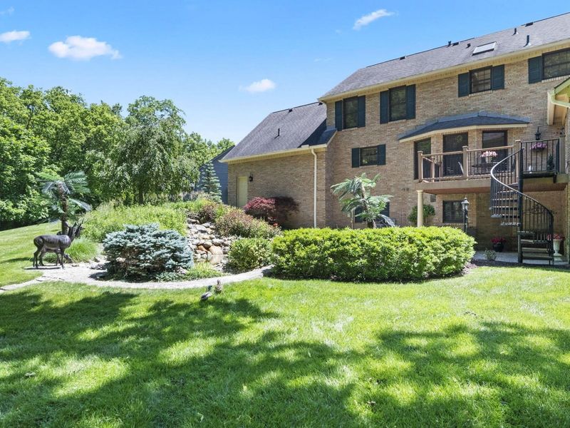 9124 Preswick Court, Dublin, OH 43017 Photo 3