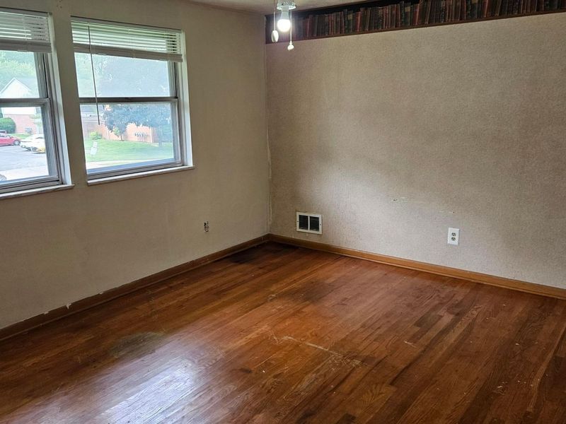 5480 Rockwood Court, Unit R1, Columbus, OH 43229 Photo 10