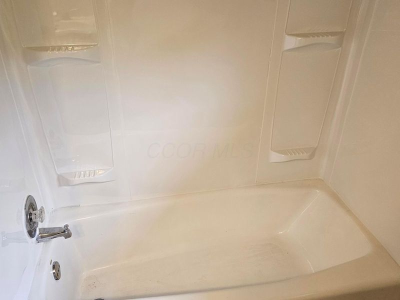 5480 Rockwood Court, Unit R1, Columbus, OH 43229 Photo 19