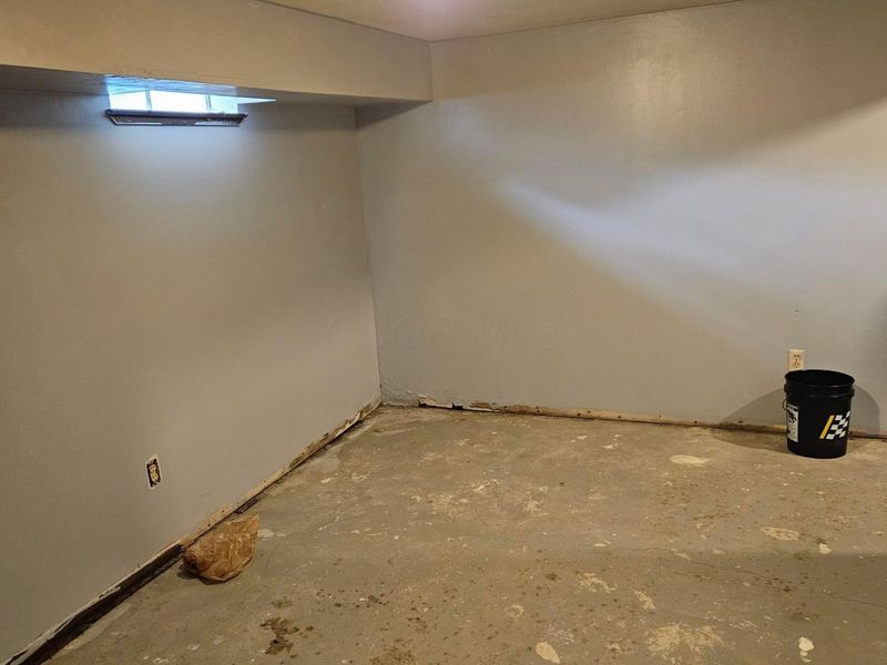 5480 Rockwood Court, Unit R1, Columbus, OH 43229 Photo 25