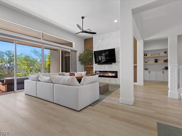 15 Clear Crossing Trail , Henderson, NV 89052
