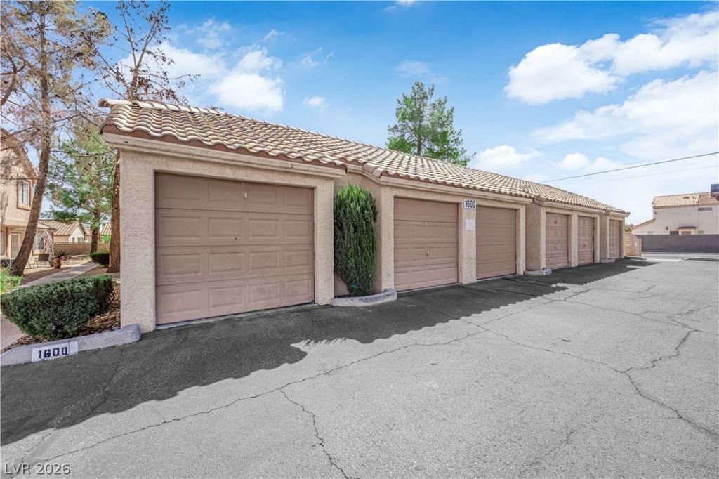 1600 N Torrey Pines Drive, Unit 202, Las Vegas, NV 89108 Main Photo