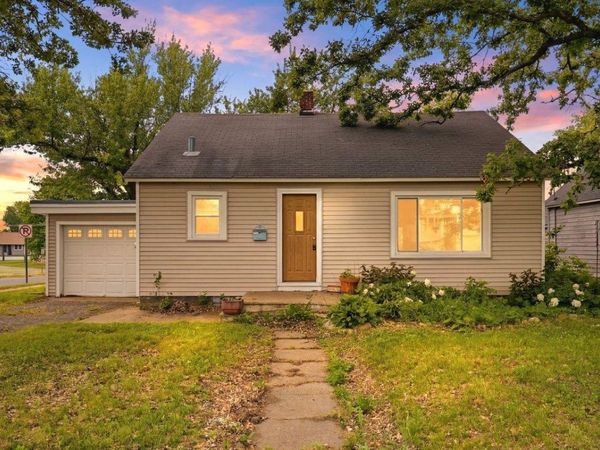 921 S Main Street, River Falls, WI 54022
