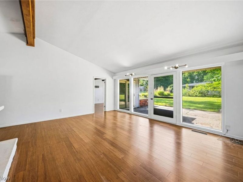 5294 Dogwood Trail, Lyndhurst, OH 44124 Photo 7