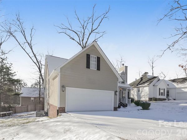 2170 Brantley Creek Drive , Kannapolis, NC 28083