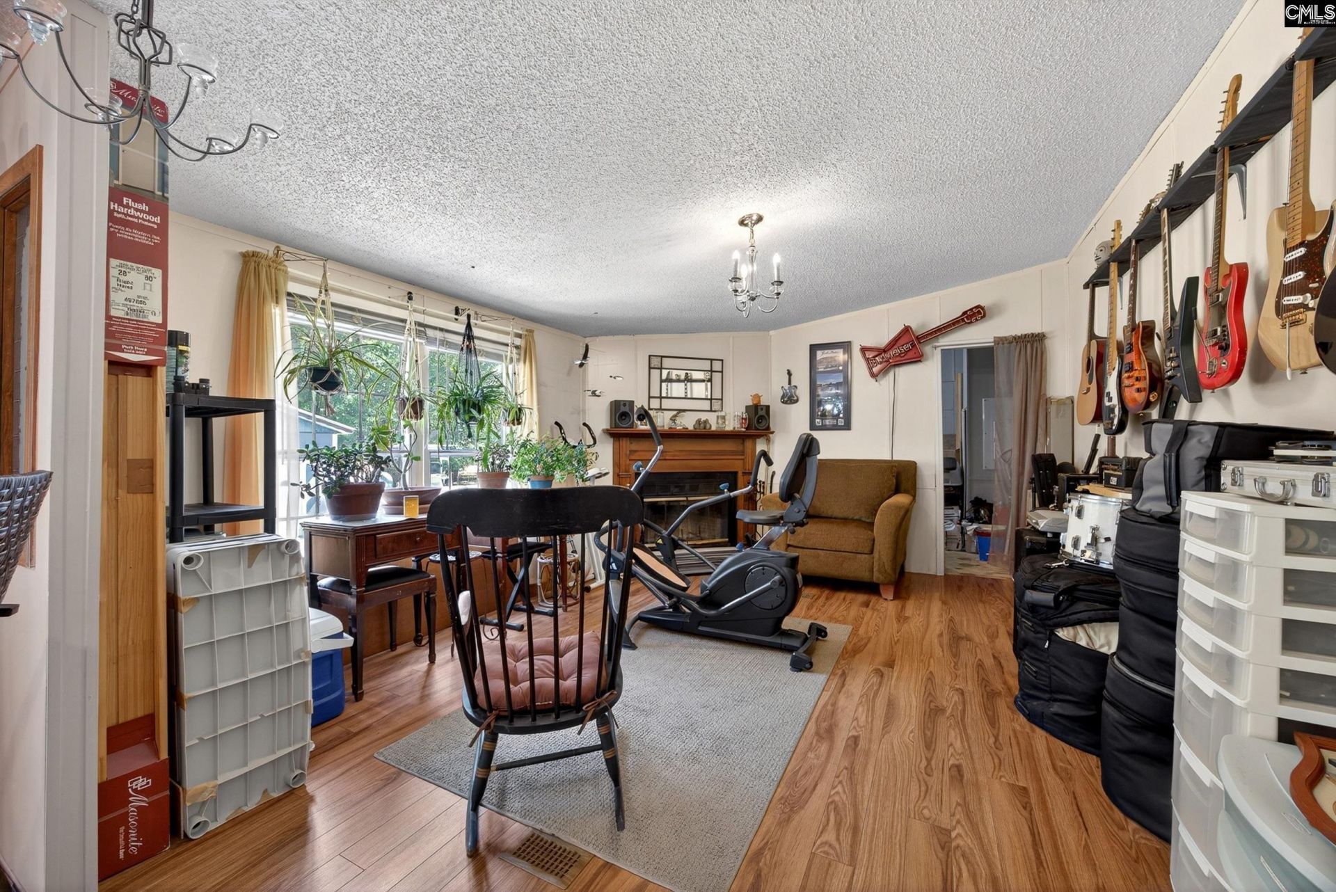 815 Hayden Road  Photo 11