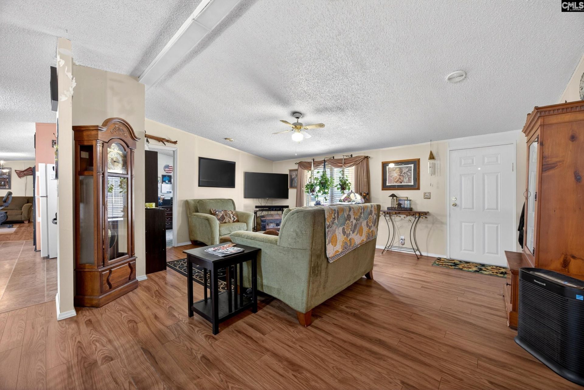 815 Hayden Road  Photo 13