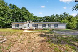 815 Hayden Road  photo 4