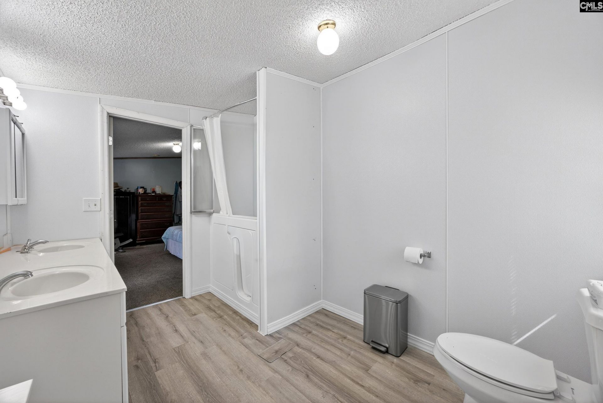 815 Hayden Road  Photo 21