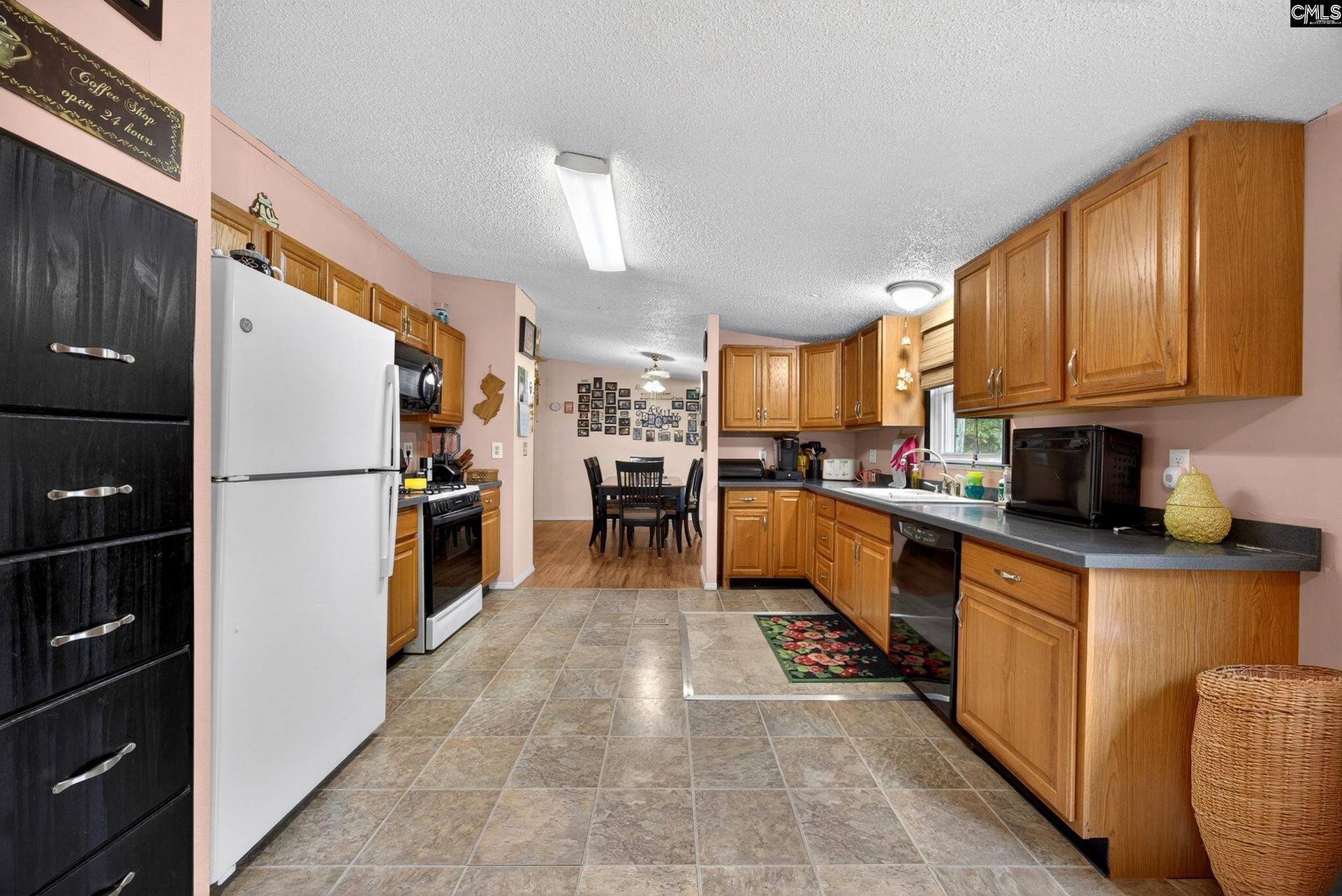 815 Hayden Road  Photo 5