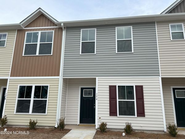 174 Buckhorn Avenue , Holly Ridge, NC 28445