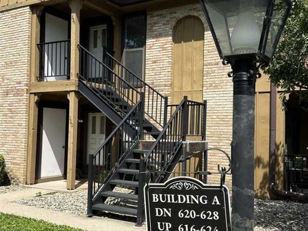 624 Frontier Court, Terre Haute, IN 47803