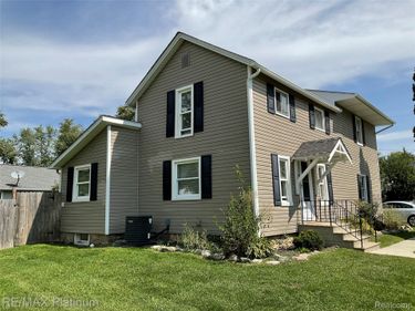 505 E FRANK Street, Fowlerville Village, Mi 48836