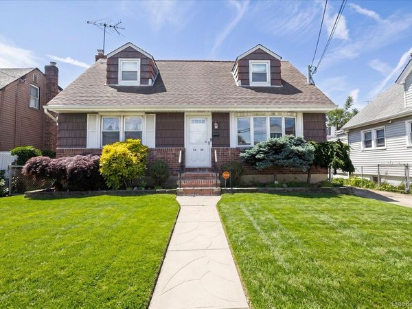 1329 Globe Avenue , Elmont, NY 11003