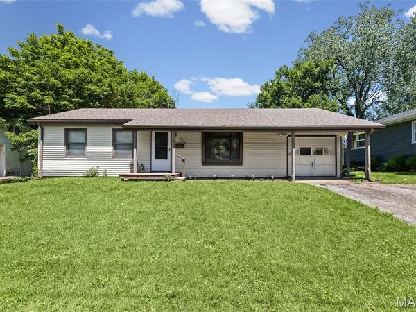 212 Cheryl Drive , Collinsville, IL 62234
