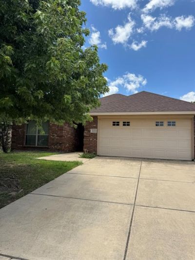 222 Range Road, Waxahachie, TX 75165 Main Photo