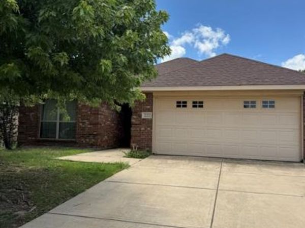 222 Range Road, Waxahachie, TX 75165