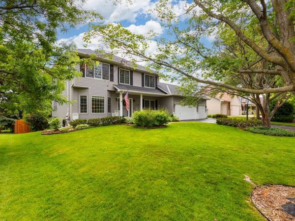 1119 Bluff Pass S, Chaska, MN 55318