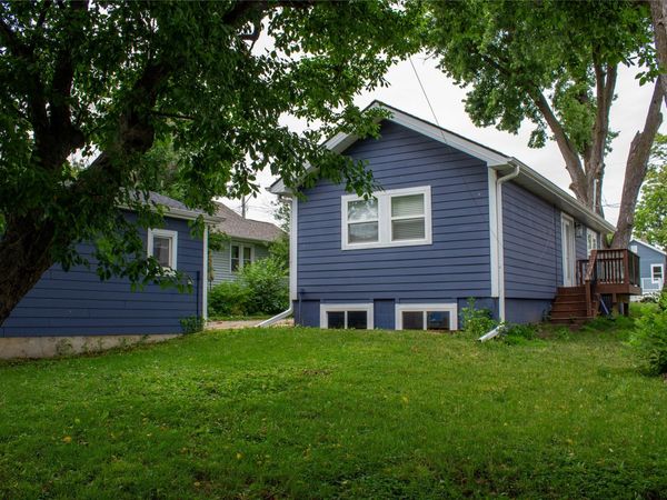 1222 West Street, Des Moines, IA 50315