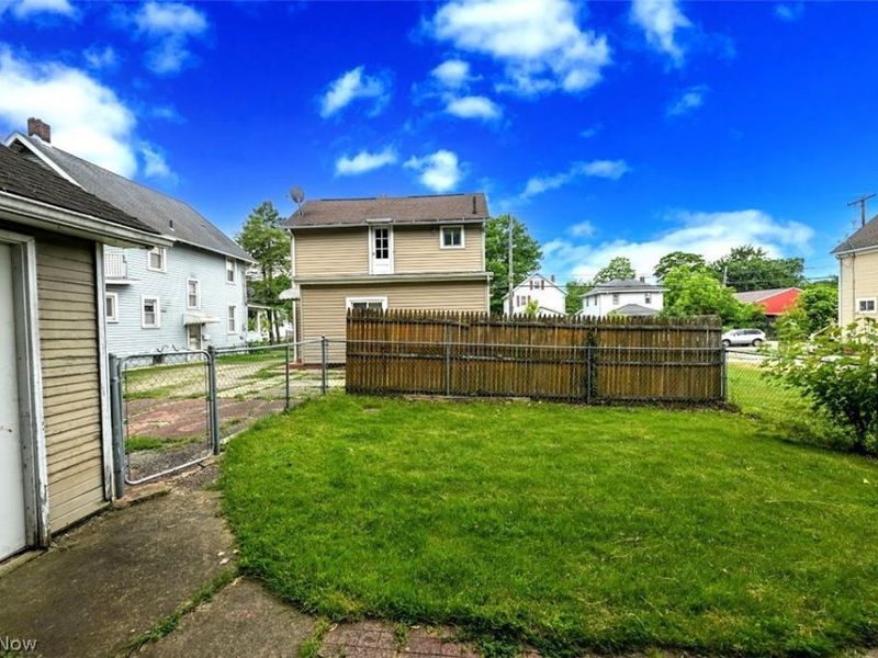 2221 9th Street SW, Akron, OH 44314 Photo 36