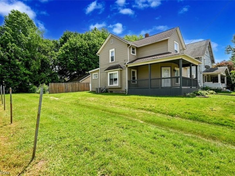 2221 9th Street SW, Akron, OH 44314 Photo 4