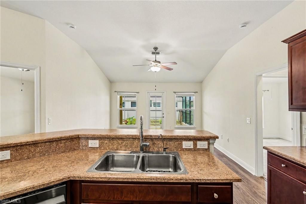 1006 NE 33rd St , Cape Coral, FL 33909 Photo