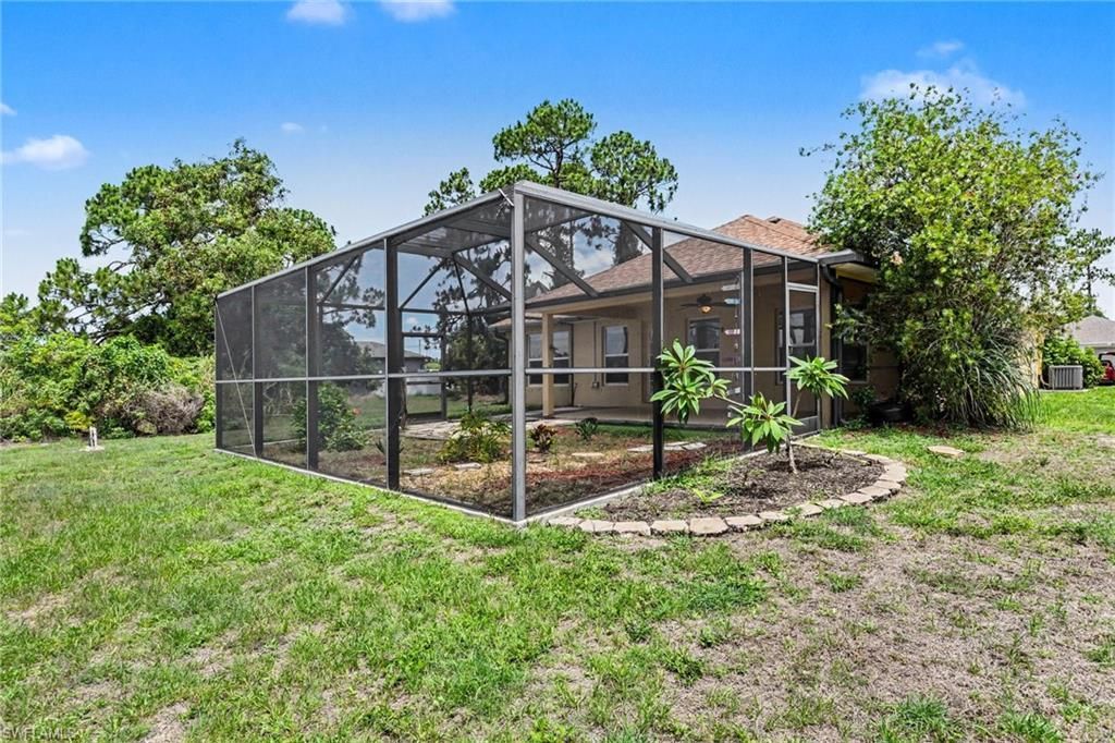 1006 NE 33rd St , Cape Coral, FL 33909 Photo