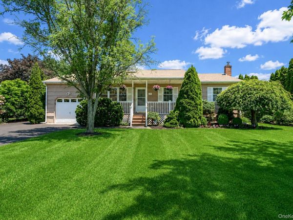 100 Donna Drive, Baiting Hollow, NY 11933