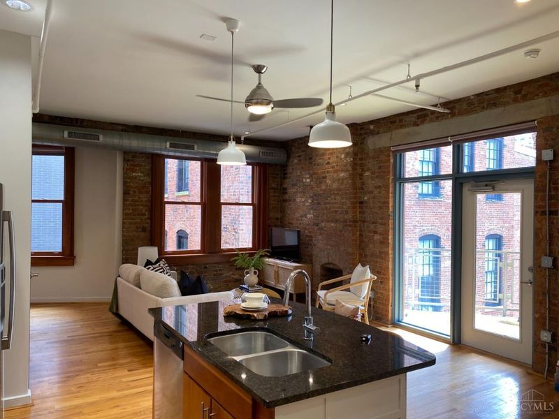 1232 Vine Street, Unit 4, Cincinnati, OH 45202 Photo 6