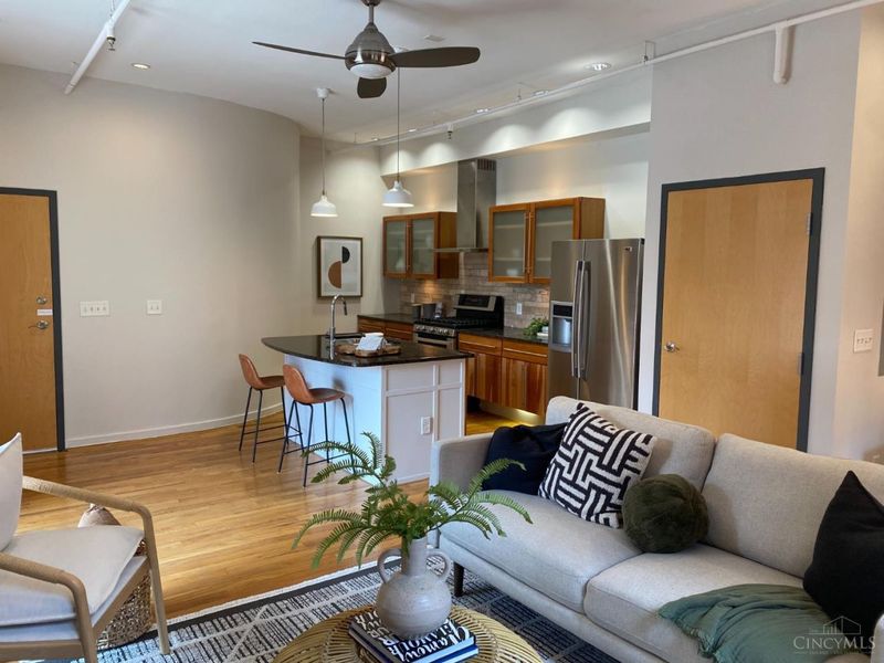 1232 Vine Street, Unit 4, Cincinnati, OH 45202 Photo 6