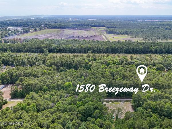 1580 Breezeway Drive SW, Ocean Isle Beach, NC 28469