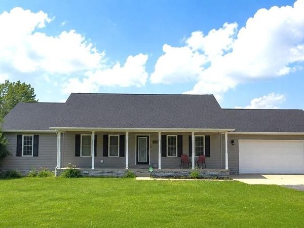 12063 Strawberry Road, Carbondale, IL 62901