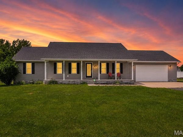 12063 Strawberry Road, Carbondale, IL 62901