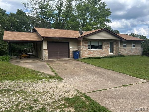 5906 Highway N , Bourbon, MO 65441