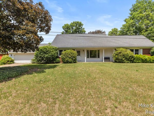 3047 143rd Avenue, Dorr, MI 49323